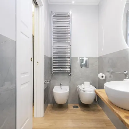 Easylife - Sofisticato Con Terrazzo 아파트 *